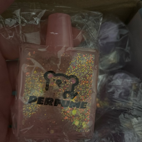 Prrfume squeezing squishes 2 for 5.00 - Picture 1 of 5